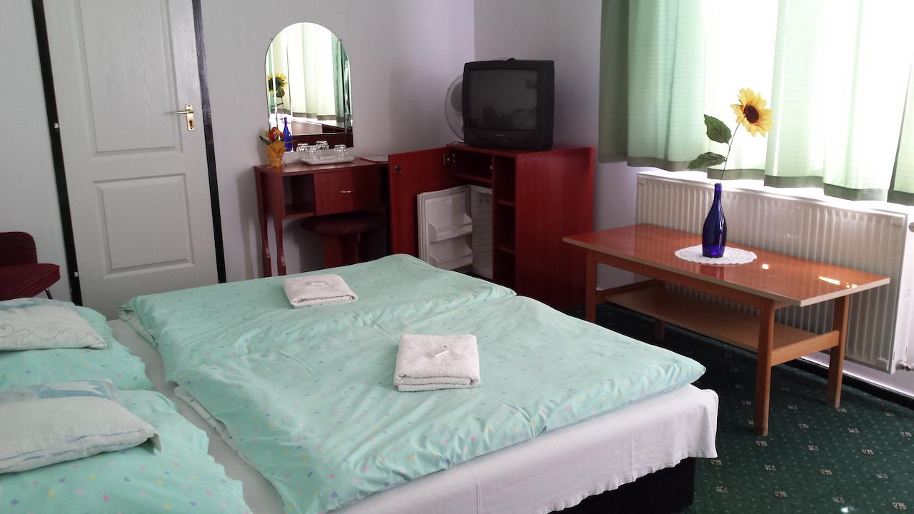 Belko Panzio Bed and Breakfast Belapatfalva Δωμάτιο φωτογραφία